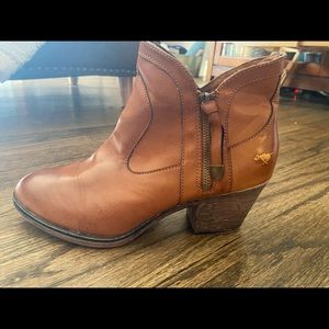 LIKE NEW Rocket Dog Western, Cowboy Style Booties